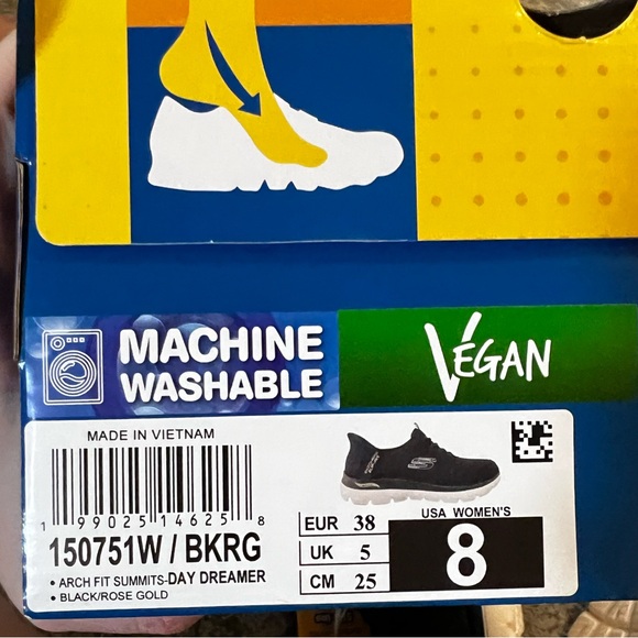 Skechers Arch Fit Slip-Ins Black Sneakers Size 8 NWT Hands-Free - Picture 7 of 7